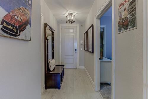 Chic 3BDR for 6 with Pool & Hot Tub Overlooks Marina, Horseshoe Bay (fotografie 7)