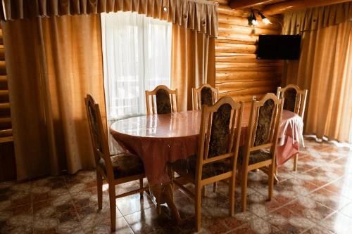 Two-Bedroom House image 10