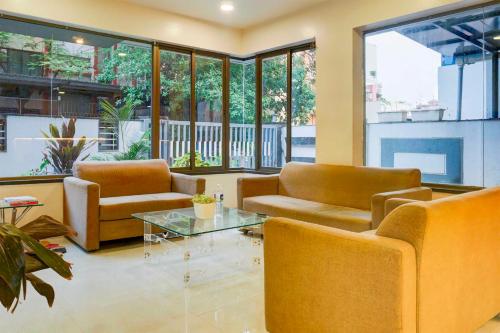 Townhouse Oak Pune Ramwadi Metro Station photo 4