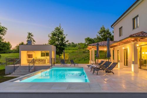 Villa Arboreta by Istrialux – khách sạn tại Grzini