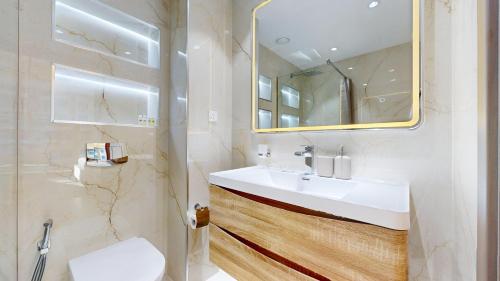 Vacationer I Ocean 2 Bedroom I Steps from Beach and Mall I Free Gym, Pool, Parking & Wi-Fi, Dubai (foto 3)