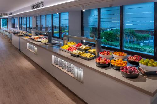 อาหารและเครื่องดื่ม, GHT Oasis Park & Spa in โยเรทเดมาร์