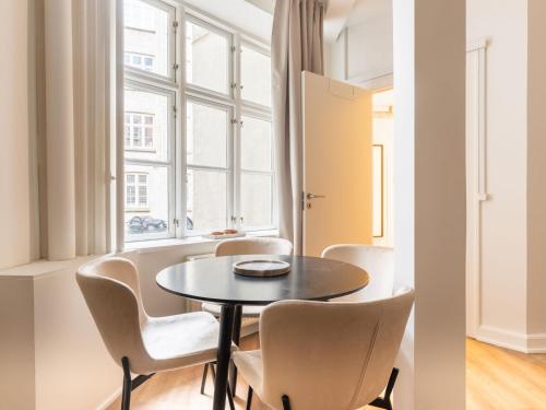 Sanders Noble - Fantastic 5-Bdr Apt in the Capital, Копенгаген (фото 7)
