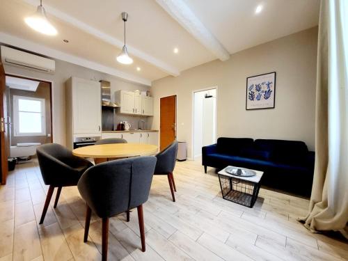 Two-Bedroom Deluxe Apartment room in Le Sade 1er et Le Sade 2nd - 2 Appartements au coeur d'Antibes