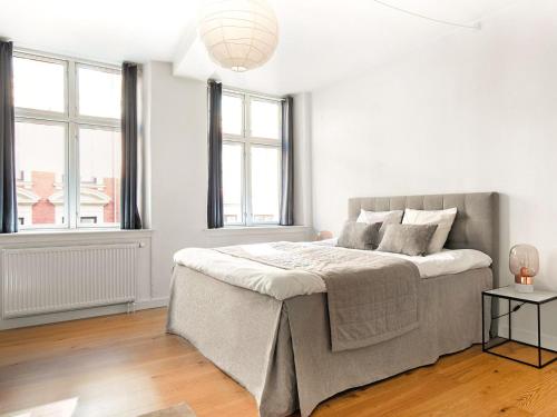 Hyggelig and spacious 4-bedroom apartment in the heart of Copenhagen - main image