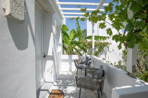 Junior Suite with Garden View image 2