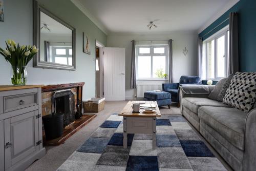 Exterior view, Brambly Cottage in Littlebeck