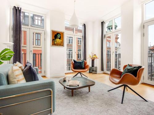 Leaves 3 - Pleasant 4-Bdr Apt in Central Copenhagen