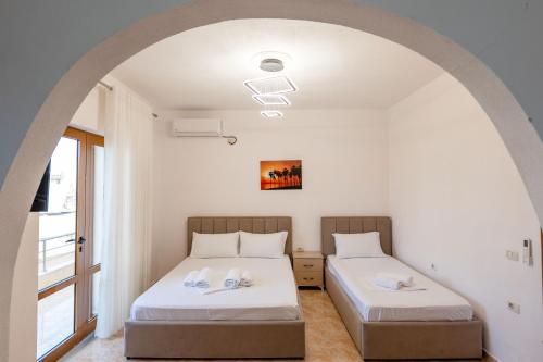 Two-Bedroom House image 9