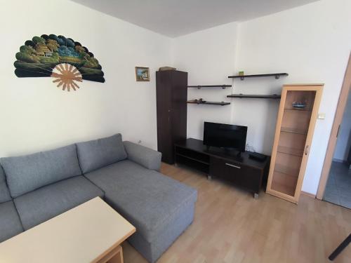 One-Bedroom Apartment with Free Wifi image 10
