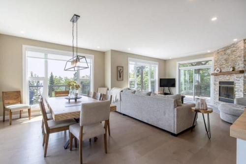 L'Audacieux - SPA, Billard, Poker, Arcade, fleuve, l'évasion VIP (L'Audacieux - SPA, Billard, Poker, Arcade, fleuve, l'evasion VIP) in Petite-Riviere-Saint-Francois (QC)