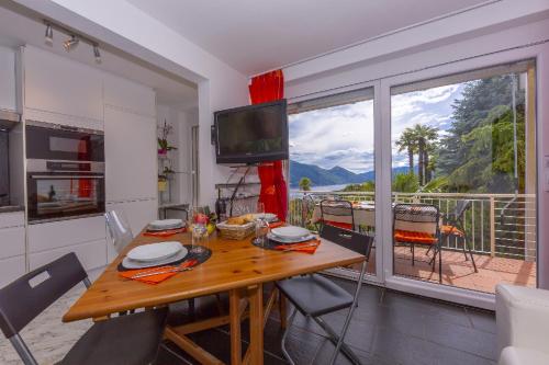 Casa Collina in Brione sopra Minusio