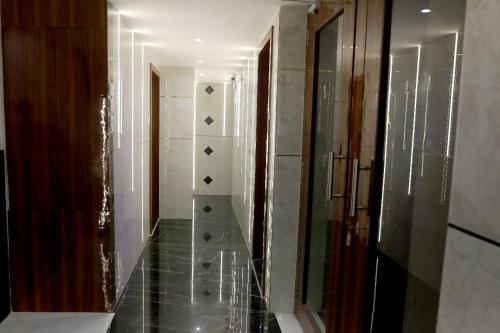 Hotel Chirag Next in أرنلا بيش / فرار