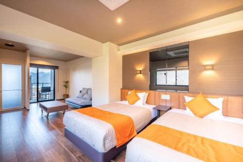 Modern Japanese Style Room with Open Air Bath - Non-Smoking