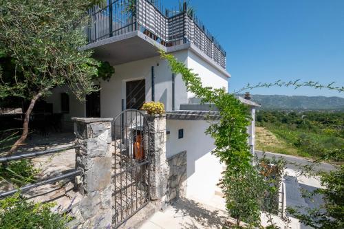 Viesnīcas āriene, Kuća za odmor Stina, Kučiće (Kuca za odmor Stina, Kucice) in Kucice