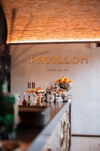 Pavillon Apartments - image 5