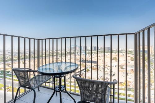 Located Minutes walk to Dubai Hills Park, Near Dubai Hills Mall , Socio Tower 1, Dubai Hills by Deluxe Holiday Homes, Dubai (Foto 7)