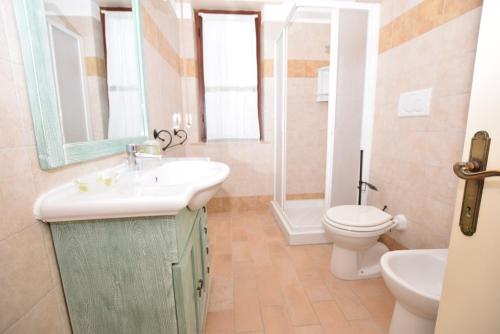 One-Bedroom House image 10