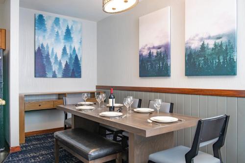 Wyndham Glacier Canyon 1BR Apartment with Resort Access - image 7