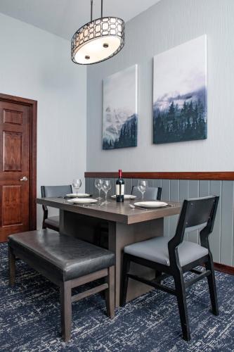 Wyndham Glacier Canyon 3BR Apartment with Resort Access - image 3