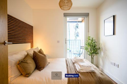 2BR River View Apartment Near MediaCityUK By Paul & Malin Properties Holiday Lets Salford, Manchester (Foto 11)