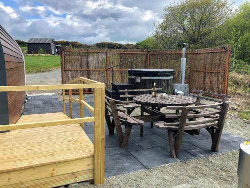 Facilities, Let's Glamp Retro - Beatles in Troedyraur