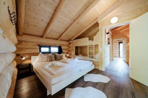 Clofers Leisure Lodges Jenig in เยนิจ