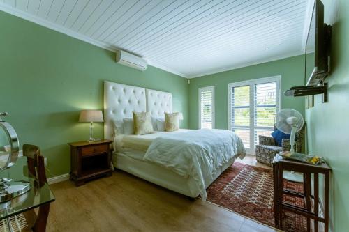 Vineyard Views Country House