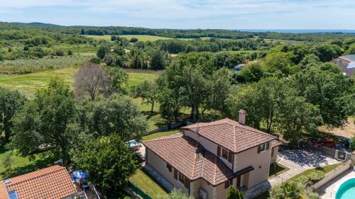 Viesnīcas āriene, Villa Anteva in Fuskulin