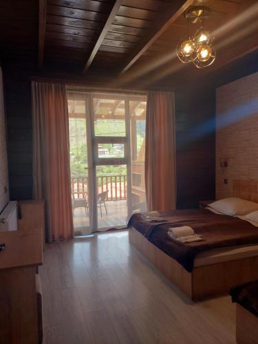 Come & Rest, Stepantsminda (photo 5)