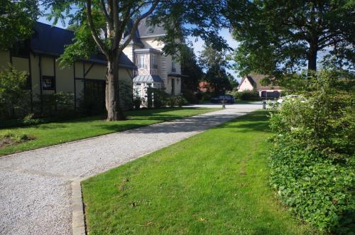 Manoir des Logis – Yvré-l'Évêque, AR