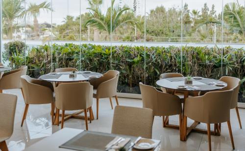 Seasons Hotel (Adults Only) - image 5