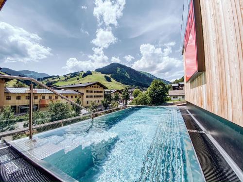 THOMSN-Alpine Rock Hotel