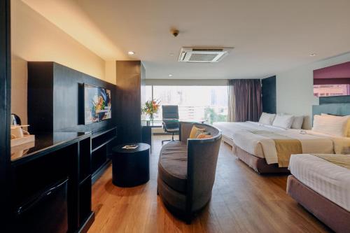 room detail thumbnail 1