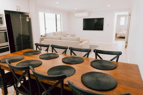 Ideal for workers, families, and group bookings