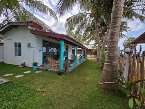 Hotel Angel Inn Beach in 트링코말리