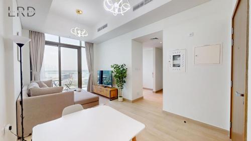 Cozy and Modern 1BR for 2, Dubai (photo 8)