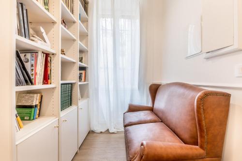 Elegant 3-bedroom apartment near the Metro, Rzym (zdjęcie 6)