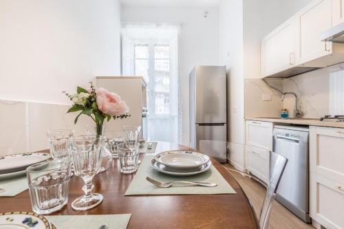 Elegant 3-bedroom apartment near the Metro, Rzym (zdjęcie 7)