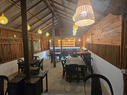 Hotel Angel Inn Beach in 트링코말리