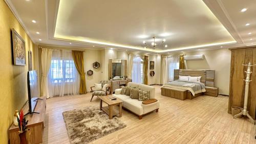 Boss Studio, Cairo