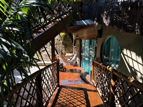 ระเบียง/ชานเรือน, Hotel Vila Kebaya in อิลญาเบลา