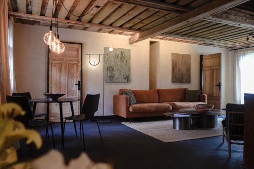 Boutique Hotel ALTENBURG in Talsi