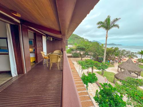Superior Luxury Ocean Front image 5