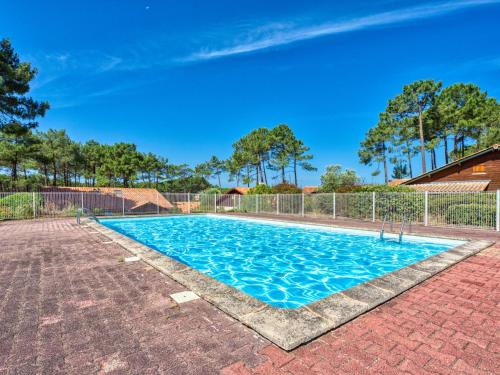 Holiday Home Jardins de la Pinède-9 by Interhome - Location saisonnière - Lacanau