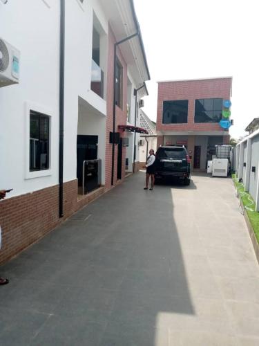 FULLY FURNISHED DAILY FLAT RENTALS AND APARTMENT RENTAL AT IPAM SELF SERVICE 2BEDROOM And 1 BED APAR in Овері