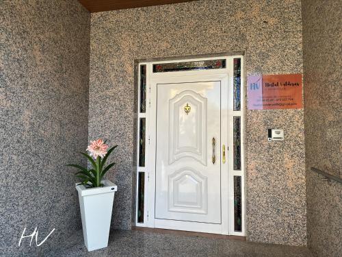 Hostal Valderas in Valderas (Castile and León)