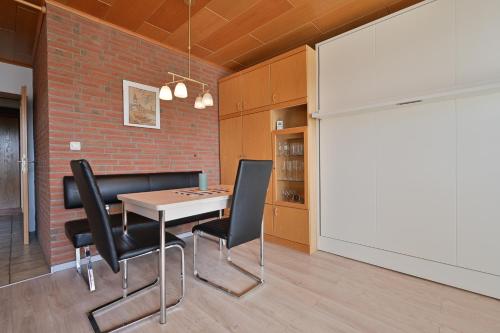Apartment image 10