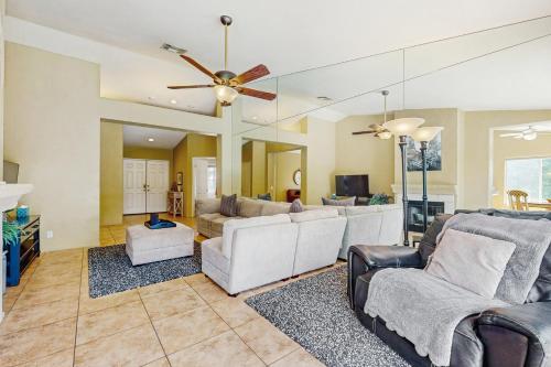 Casa Que Pasa Permit# 259,350 in La Quinta, USA