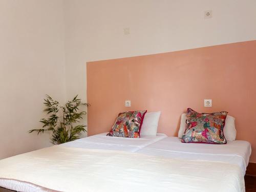 Twin Room image 2